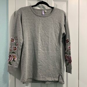 Floral Embroidered Gray Sweatshirt